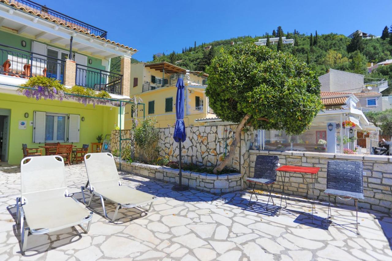 Kaminaki Beachfront Apartments Nisaki  Zewnętrze zdjęcie