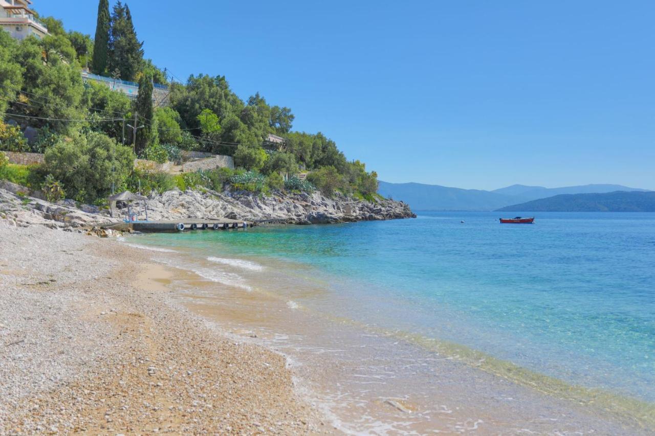 Kaminaki Beachfront Apartments Nisaki  Zewnętrze zdjęcie