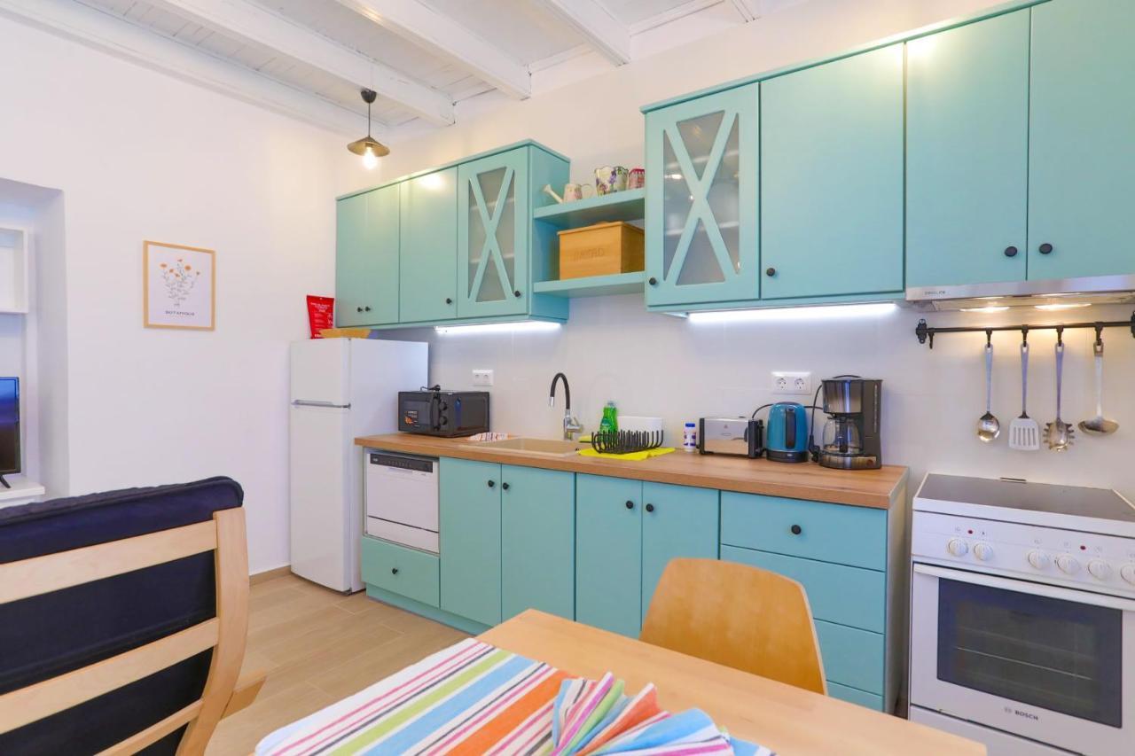 Kaminaki Beachfront Apartments Nisaki  Zewnętrze zdjęcie