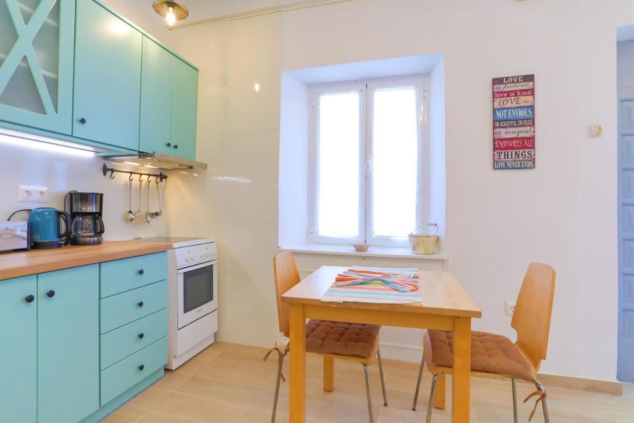 Kaminaki Beachfront Apartments Nisaki  Zewnętrze zdjęcie