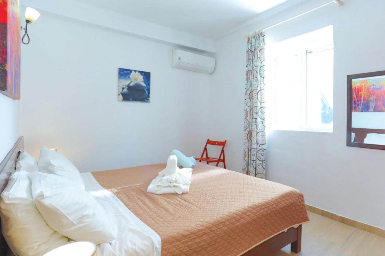 Kaminaki Beachfront Apartments Nisaki  Zewnętrze zdjęcie