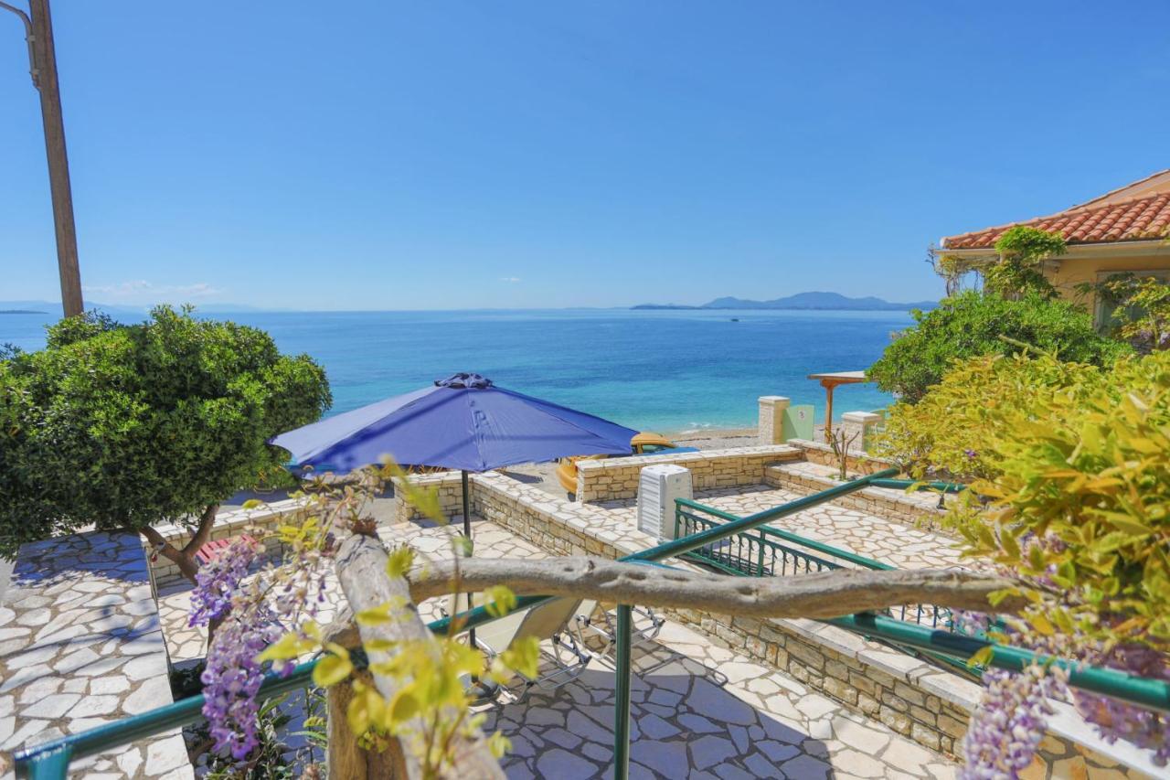 Kaminaki Beachfront Apartments Nisaki  Zewnętrze zdjęcie