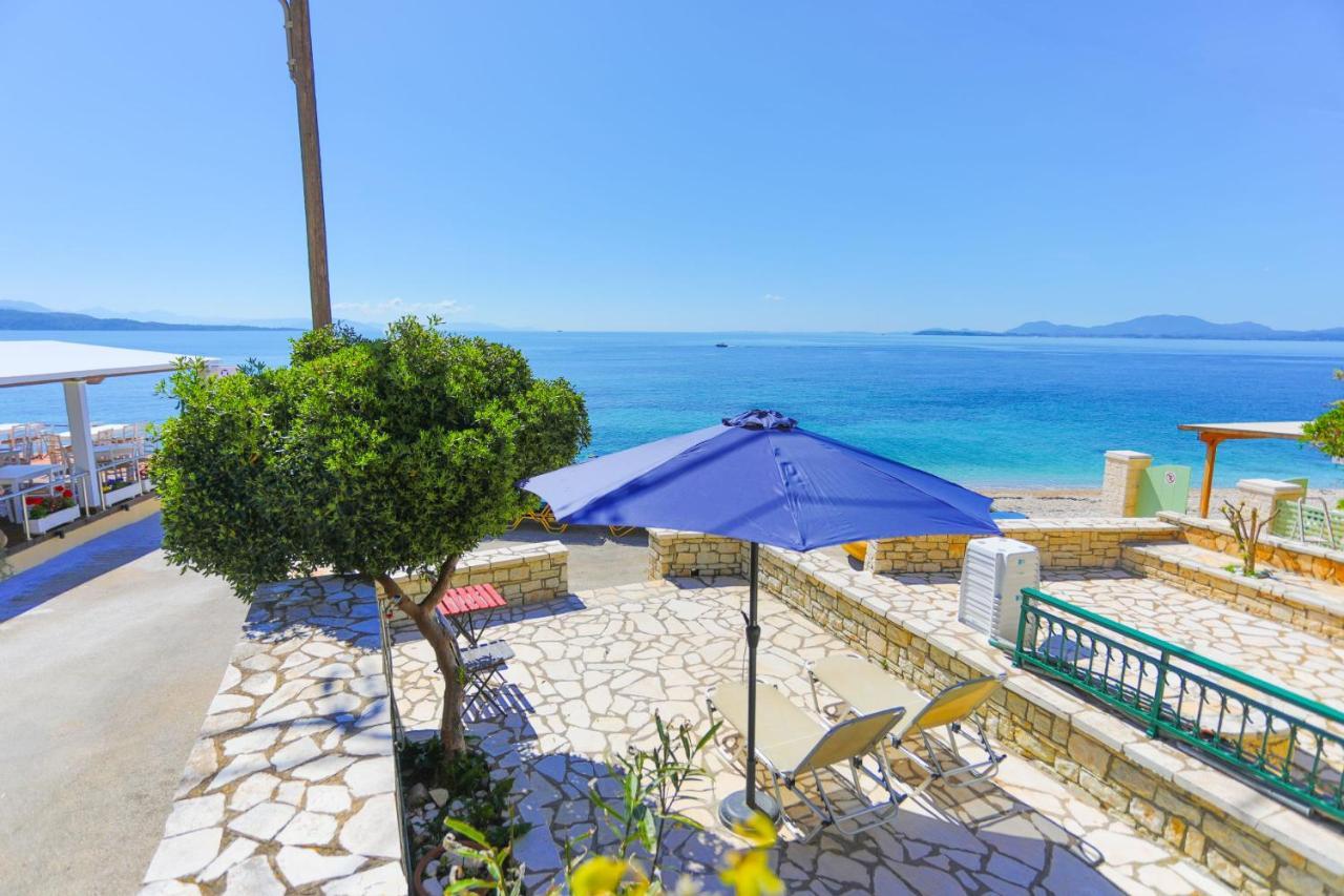 Kaminaki Beachfront Apartments Nisaki  Zewnętrze zdjęcie