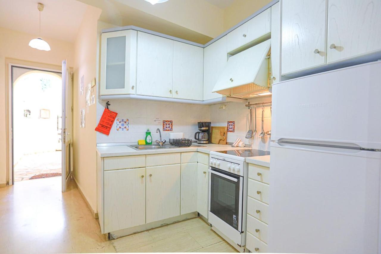 Kaminaki Beachfront Apartments Nisaki  Zewnętrze zdjęcie