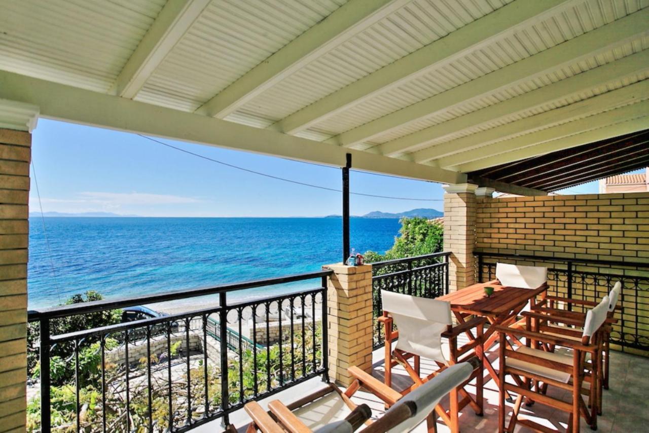 Kaminaki Beachfront Apartments Nisaki  Zewnętrze zdjęcie