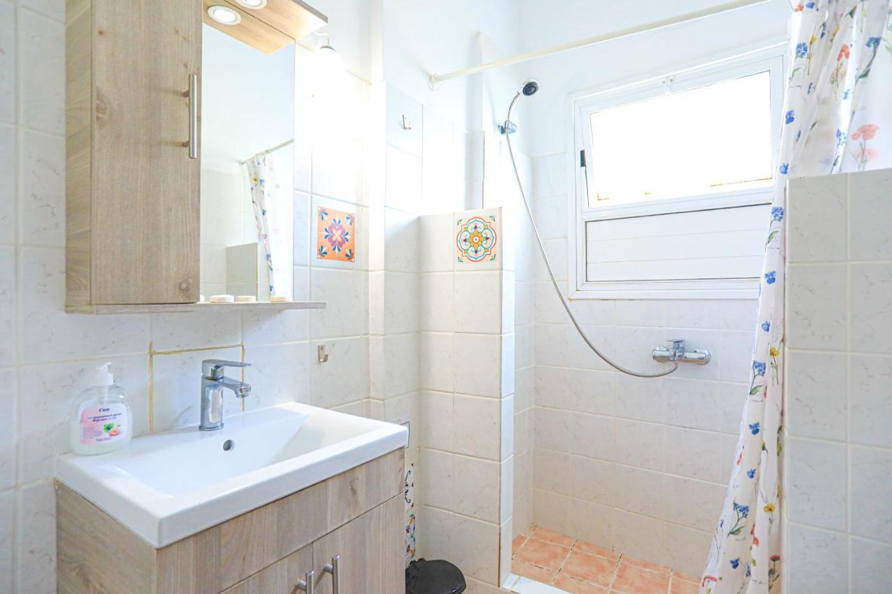Kaminaki Beachfront Apartments Nisaki  Zewnętrze zdjęcie