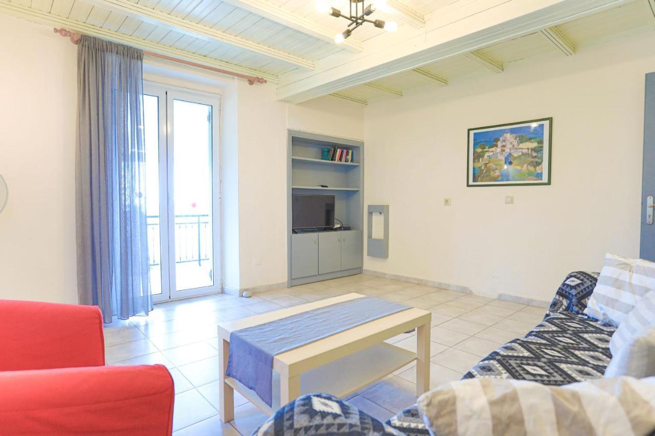 Kaminaki Beachfront Apartments Nisaki  Zewnętrze zdjęcie